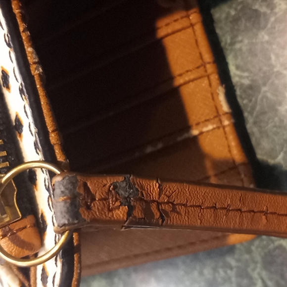 Fossil Wallet Lot - Picture 9 of 11